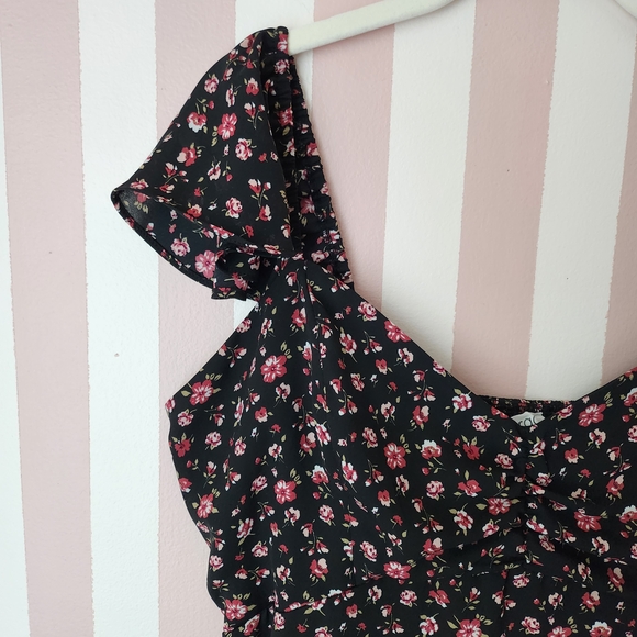 ⭐️SOLD⭐️Chic One Shoulder Floral Dress - Black and Pink - Picture 2 of 10